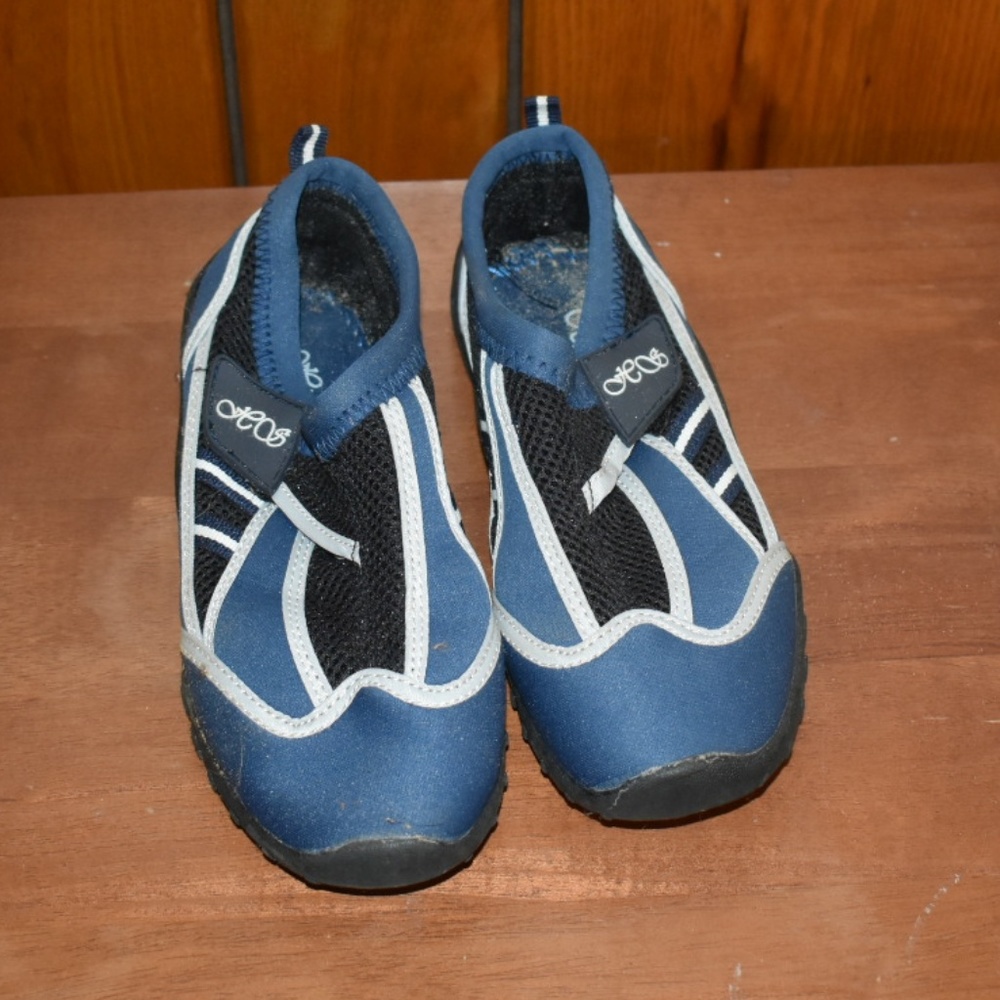 Boys water shoes